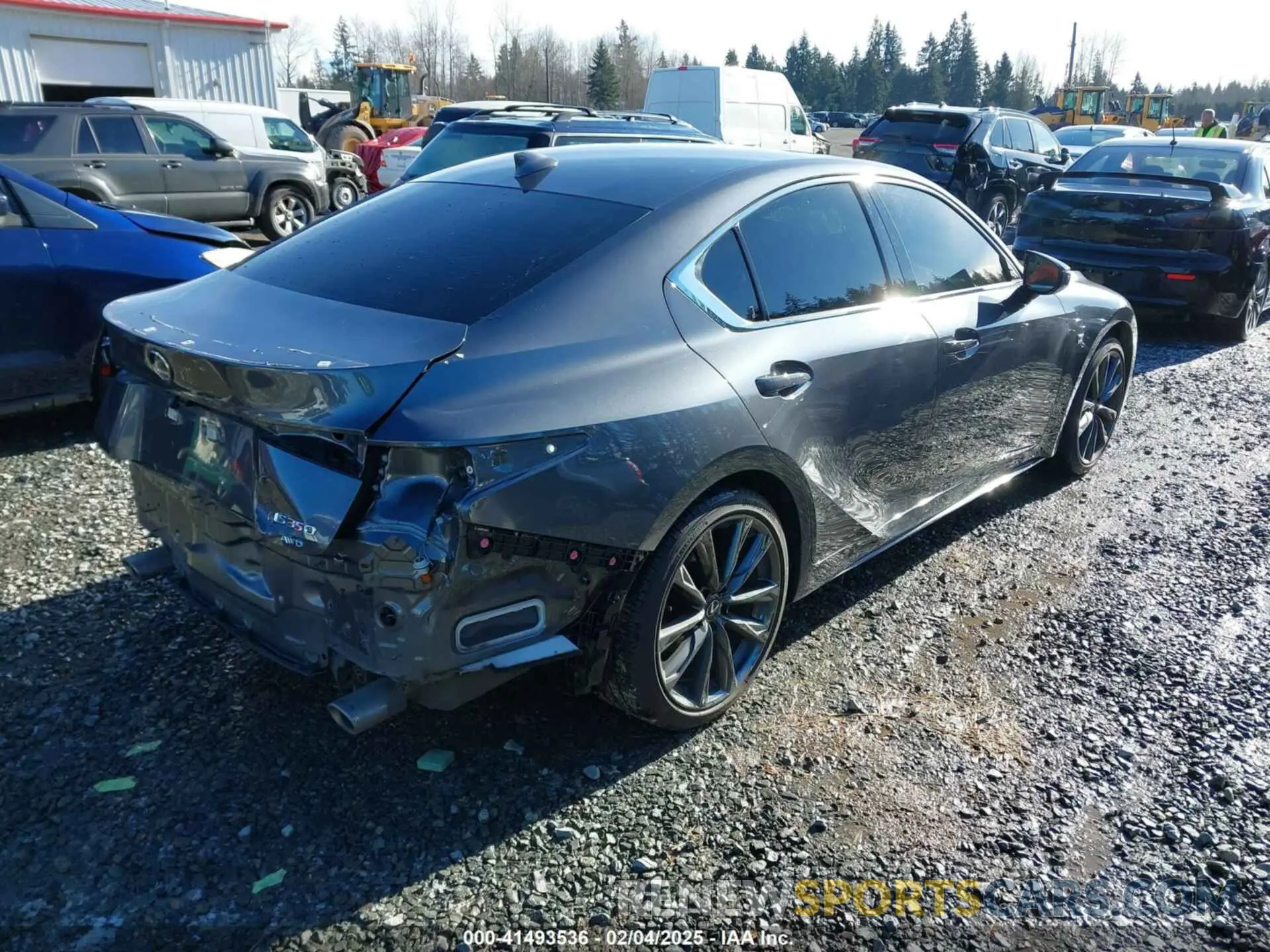 4 fotografías del automóvil dañado JTHGZ1E28P5027415 LEXUS IS 350 2023
