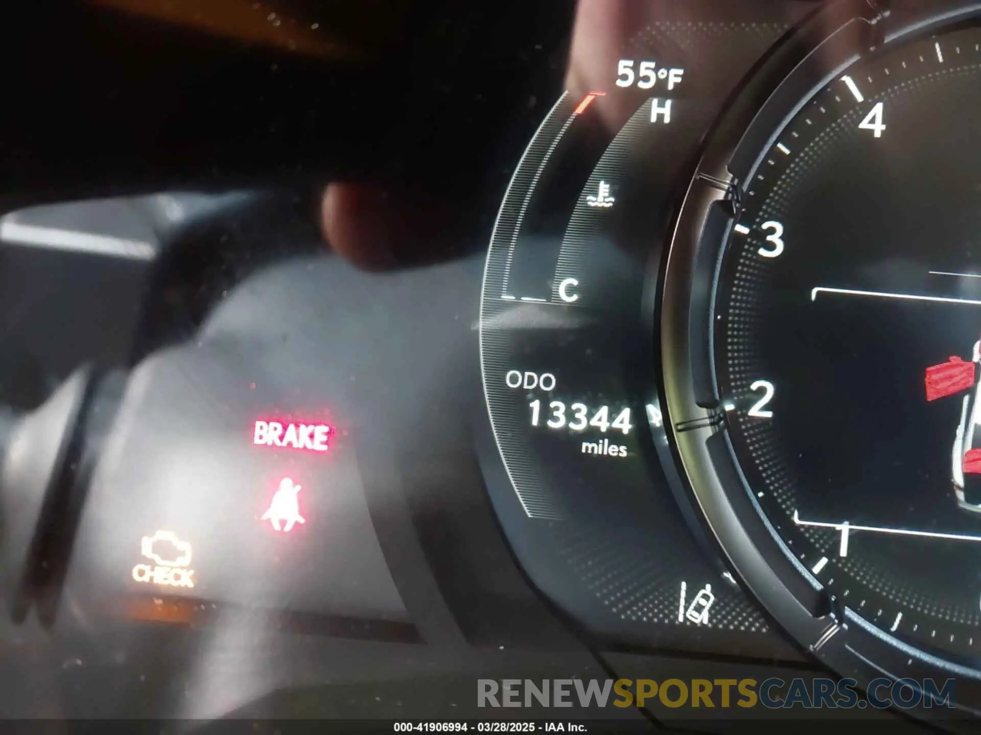 15 fotografías del automóvil dañado JTHGZ1E2XP5027982 LEXUS IS 350 2023