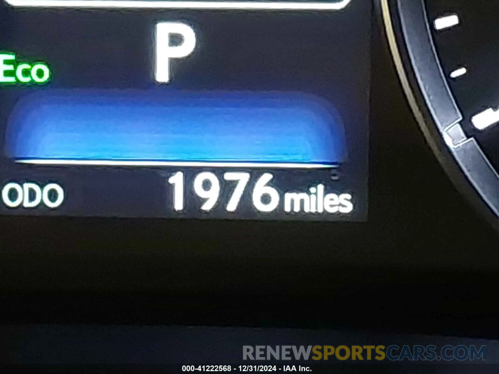 15 fotografías del automóvil dañado JTHBZ1B20R5080143 LEXUS IS 350 2024