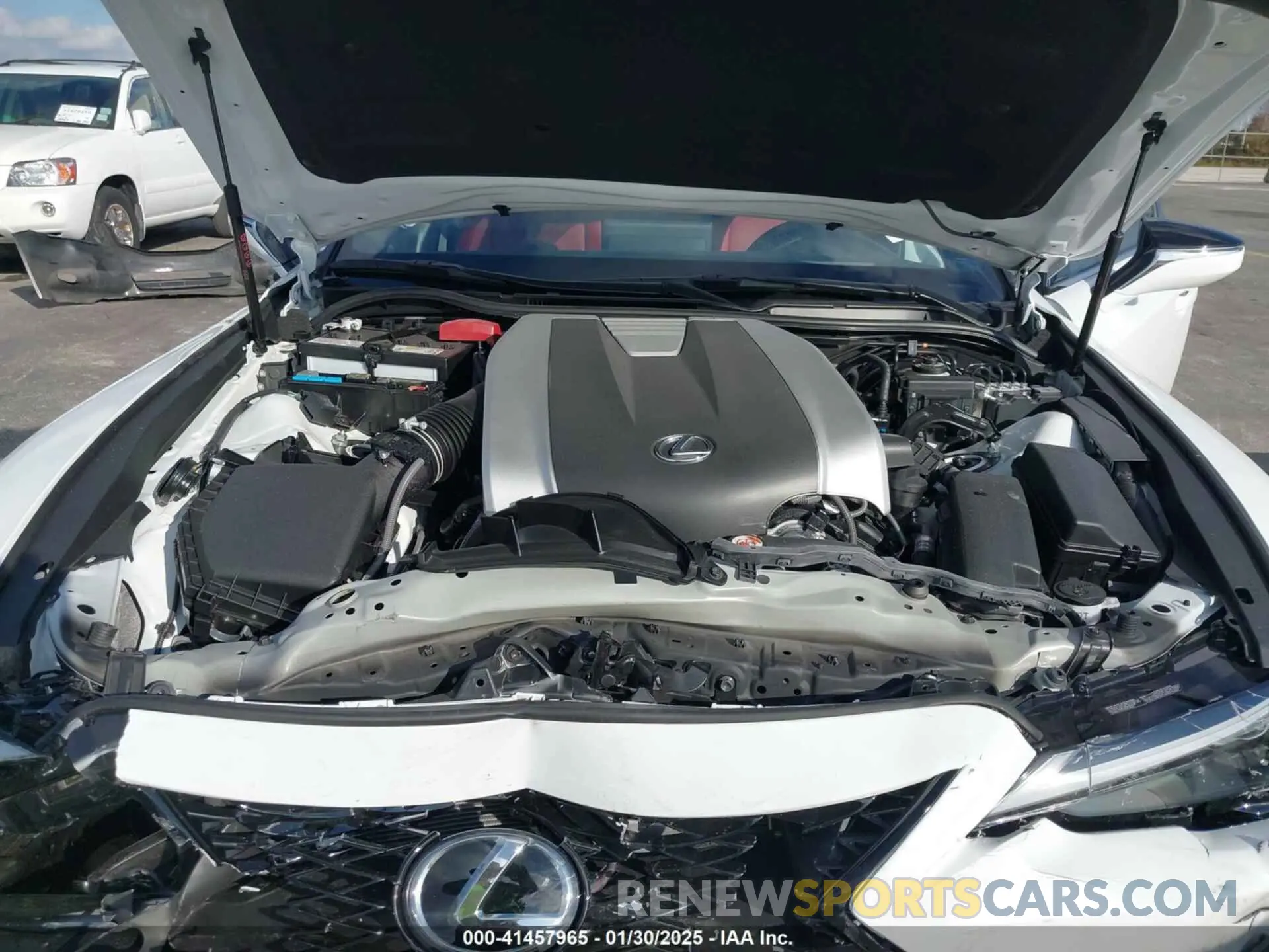 10 fotografías del automóvil dañado JTHBZ1B21R5079910 LEXUS IS 350 2024