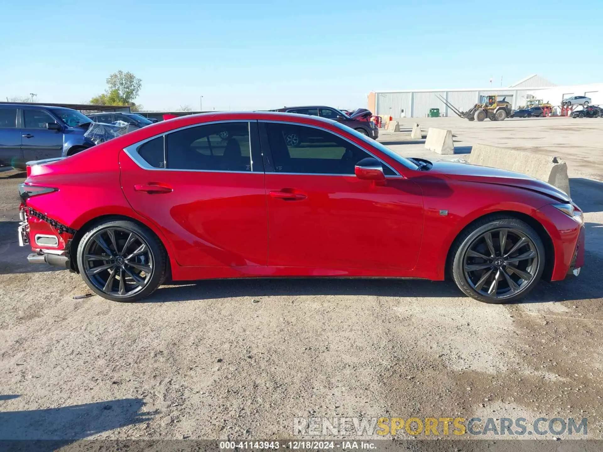 14 fotografías del automóvil dañado JTHBZ1B24R5080548 LEXUS IS 350 2024