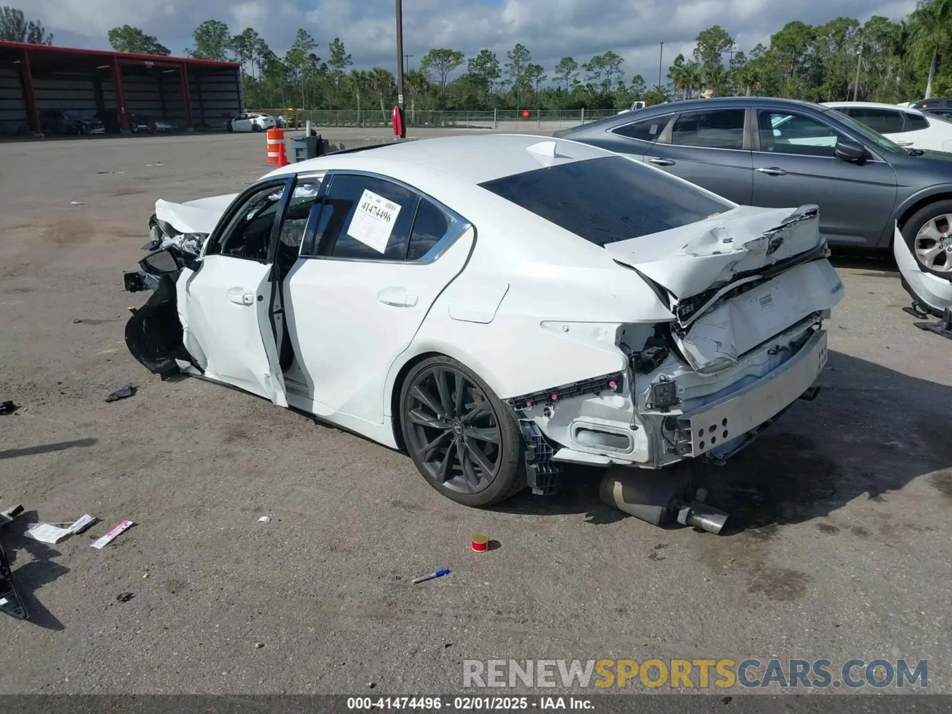 3 fotografías del automóvil dañado JTHBZ1B25R5079117 LEXUS IS 350 2024