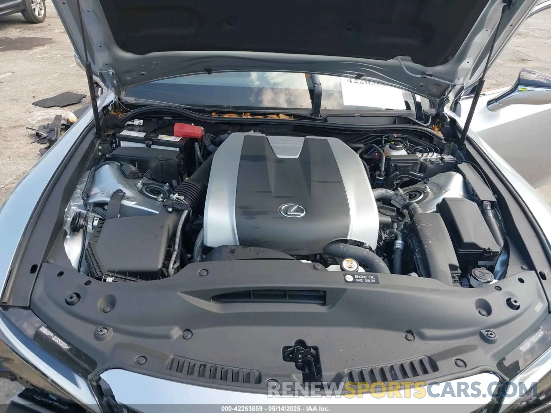 10 fotografías del automóvil dañado JTHBZ1B25R5079232 LEXUS IS 350 2024