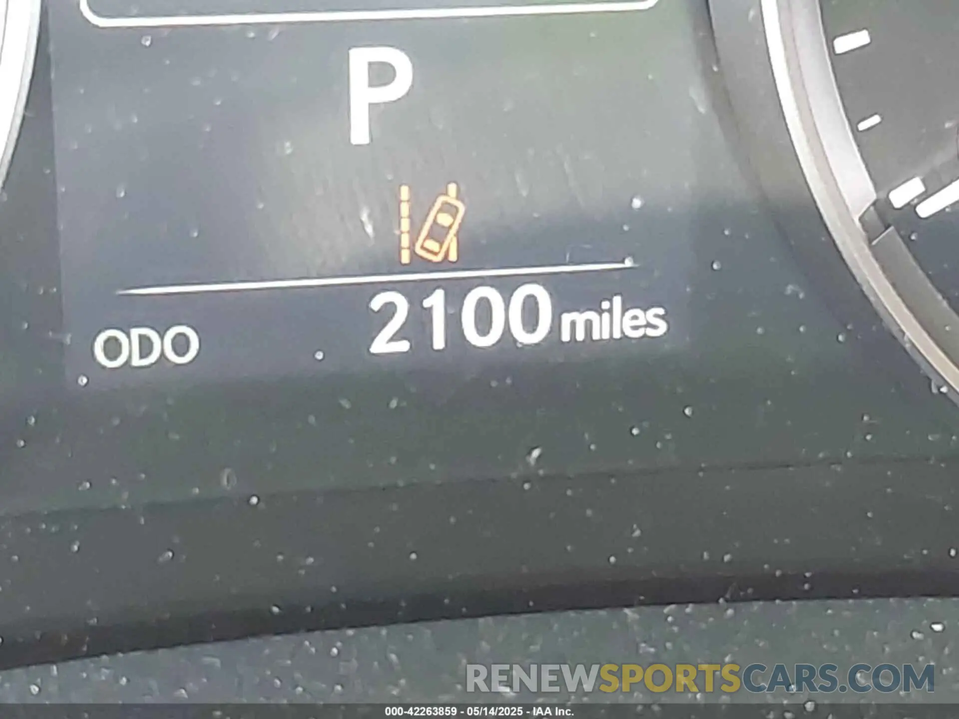 16 fotografías del automóvil dañado JTHBZ1B25R5079232 LEXUS IS 350 2024