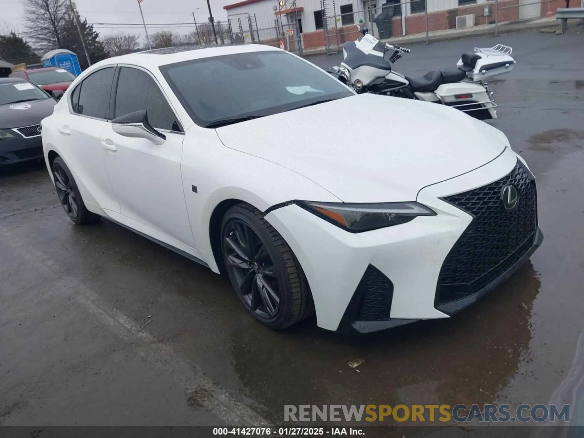 1 fotografías del automóvil dañado JTHBZ1B27R5081998 LEXUS IS 350 2024