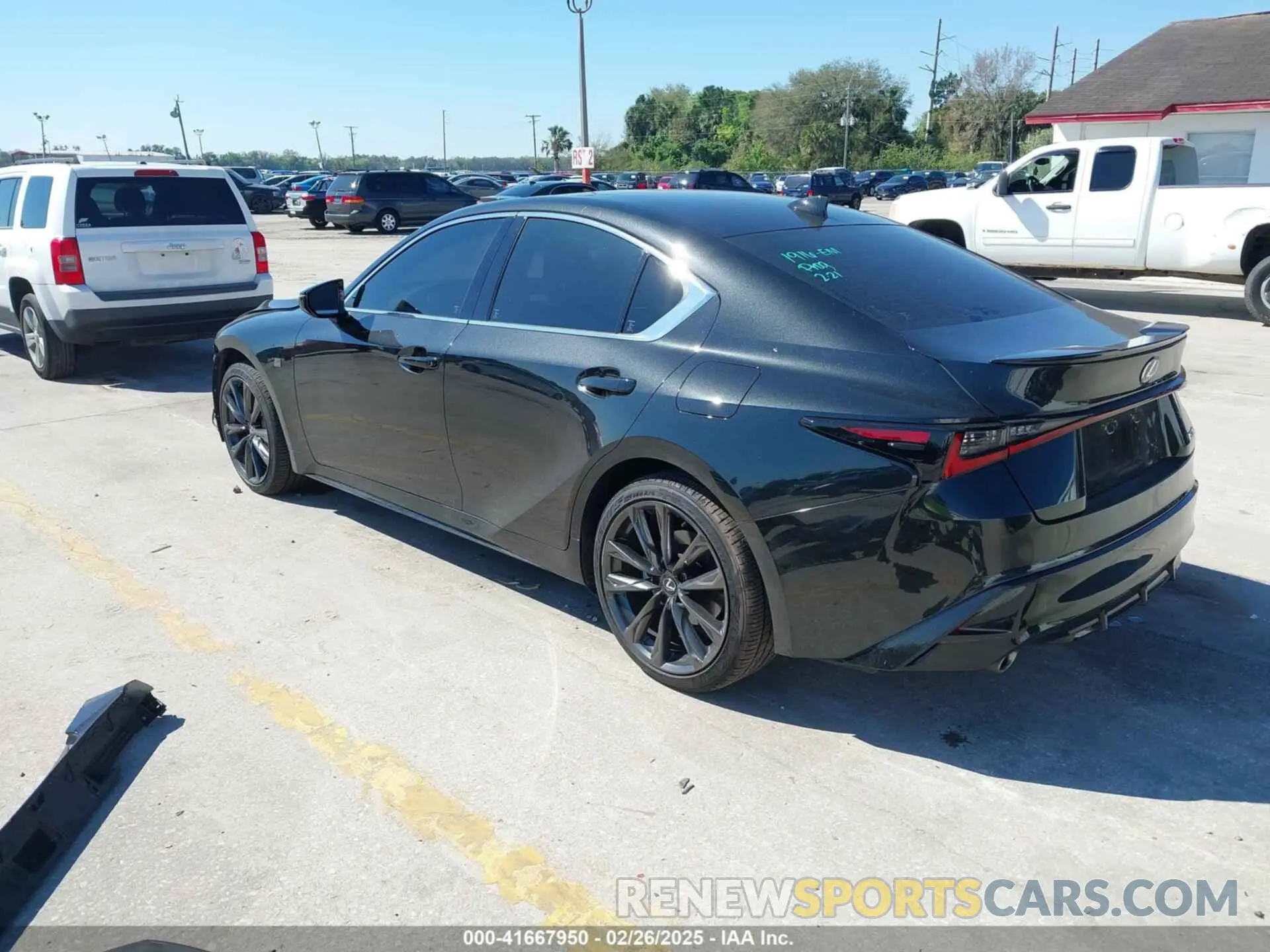 3 fotografías del automóvil dañado JTHBZ1B29R5078438 LEXUS IS 350 2024