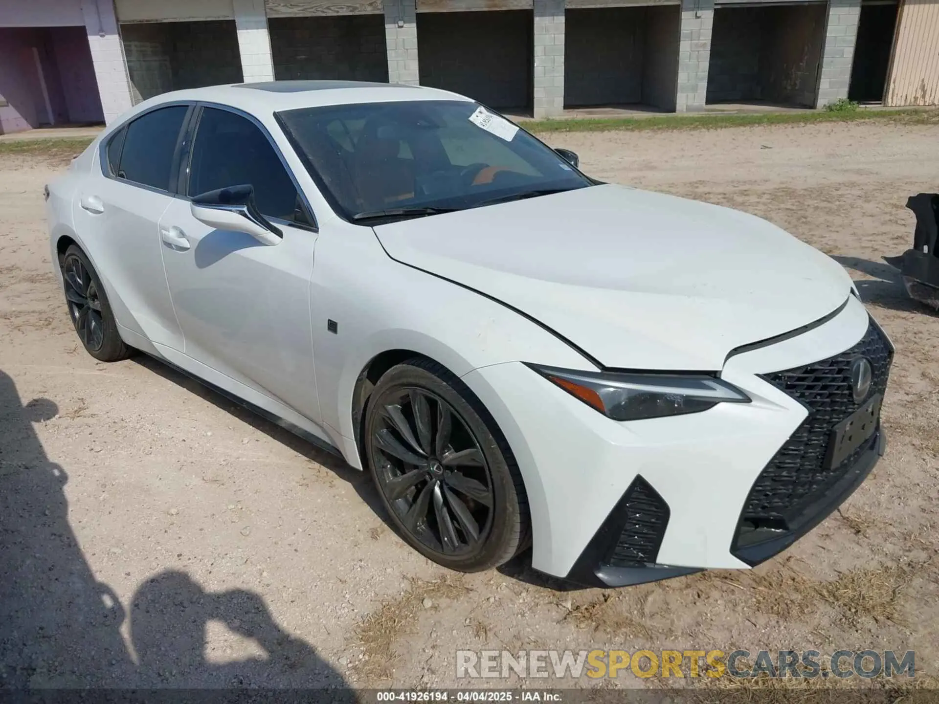 1 fotografías del automóvil dañado JTHBZ1B29R5080531 LEXUS IS 350 2024