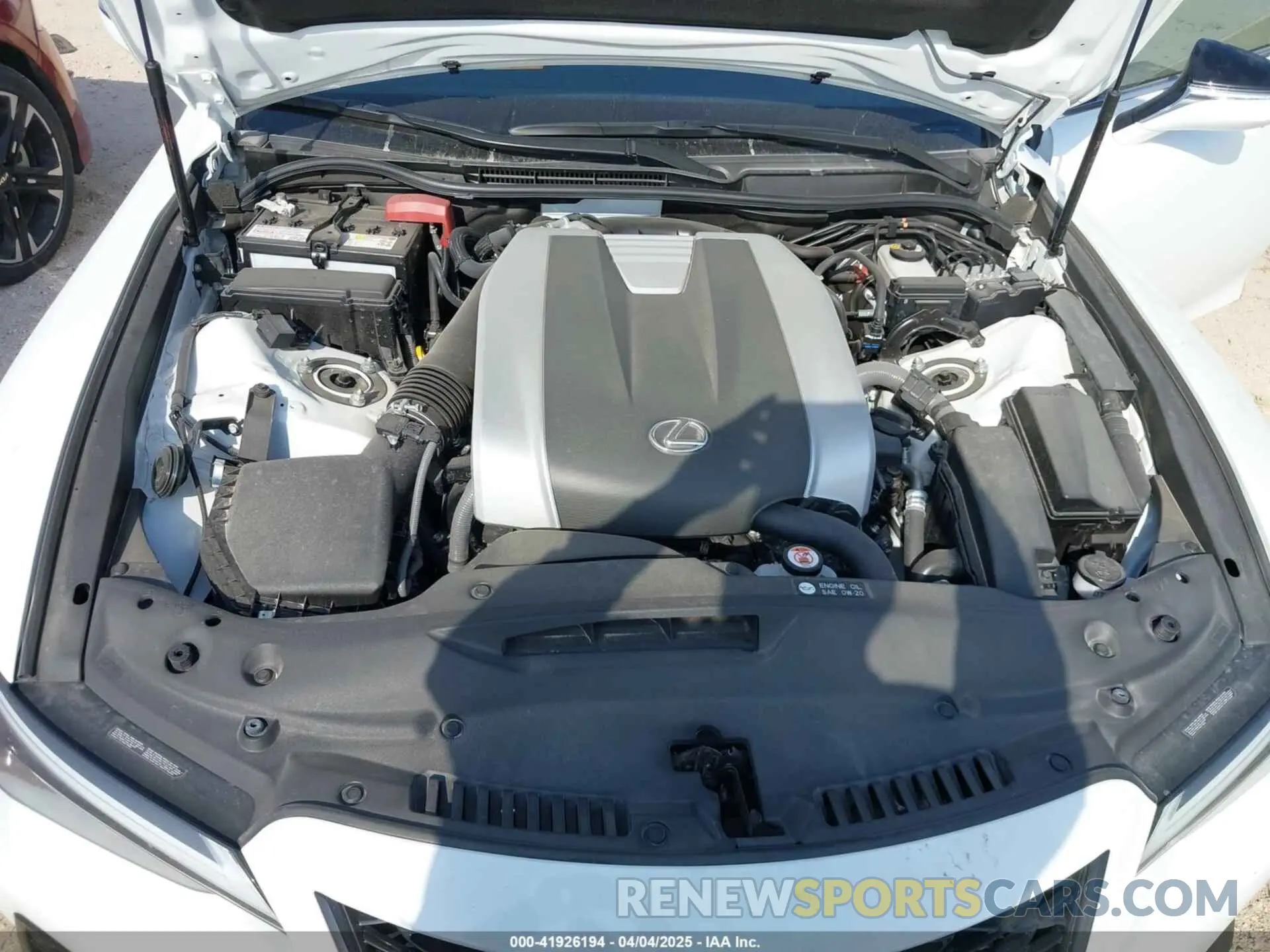 10 fotografías del automóvil dañado JTHBZ1B29R5080531 LEXUS IS 350 2024