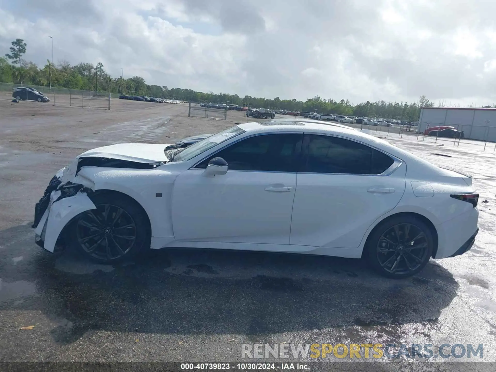 14 fotografías del automóvil dañado JTHBZ1B2XR5078514 LEXUS IS 350 2024