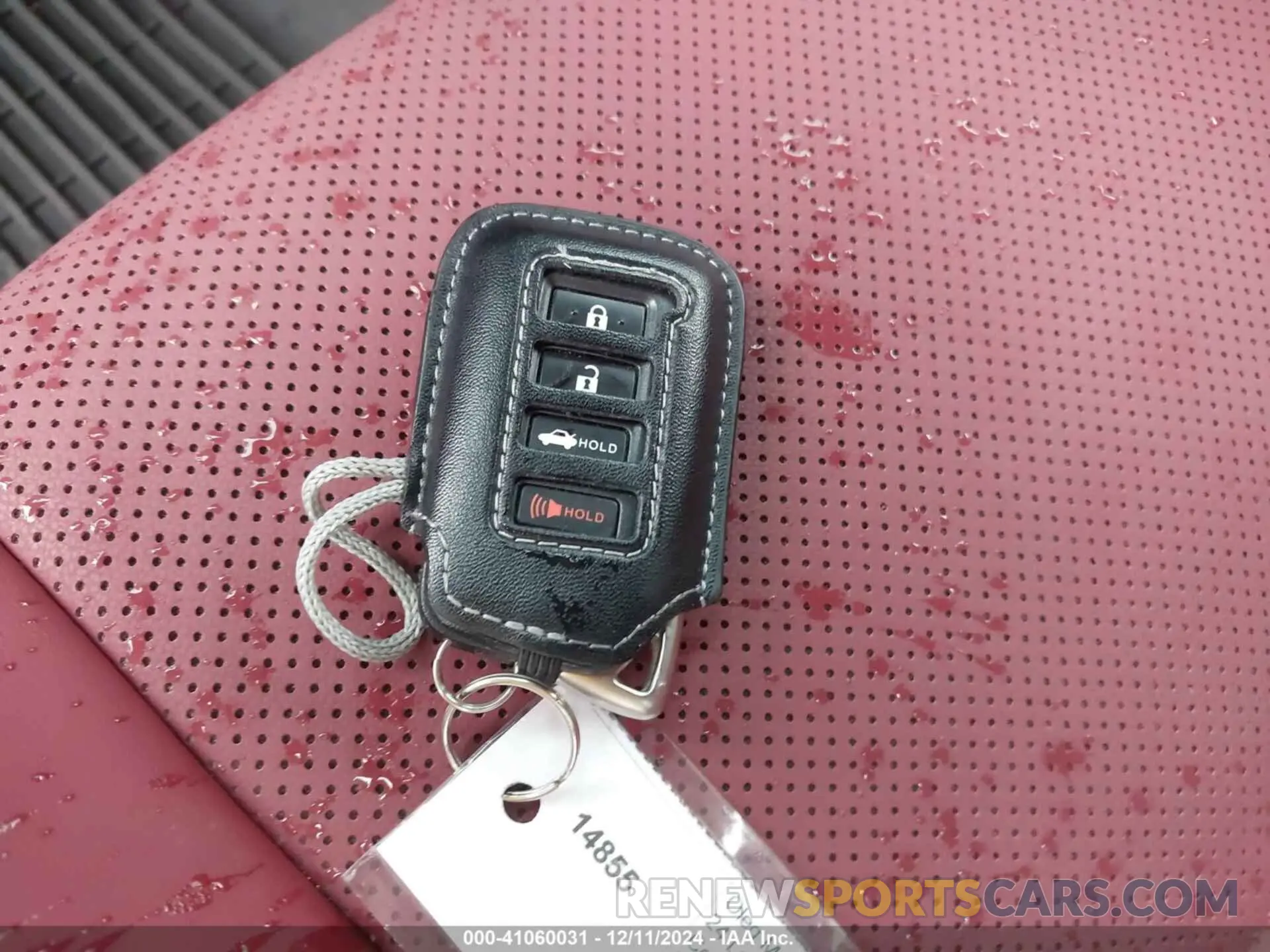 11 fotografías del automóvil dañado JTHBZ1E22R5035541 LEXUS IS 350 2024