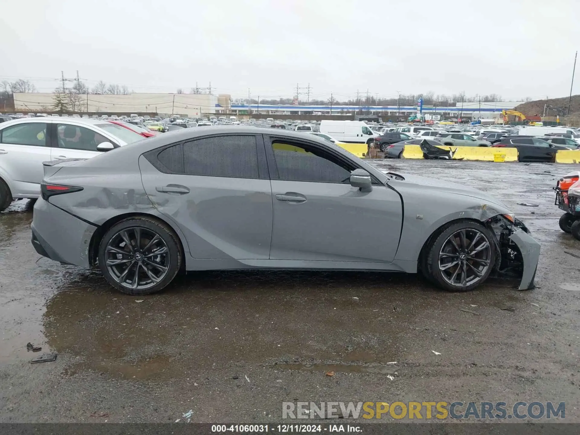 14 fotografías del automóvil dañado JTHBZ1E22R5035541 LEXUS IS 350 2024
