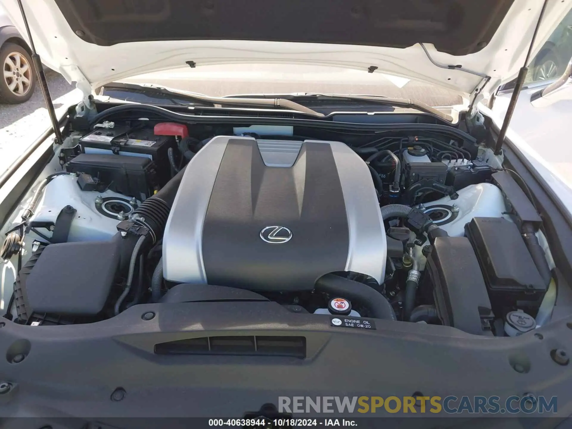 10 fotografías del automóvil dañado JTHGZ1B21R5078858 LEXUS IS 350 2024