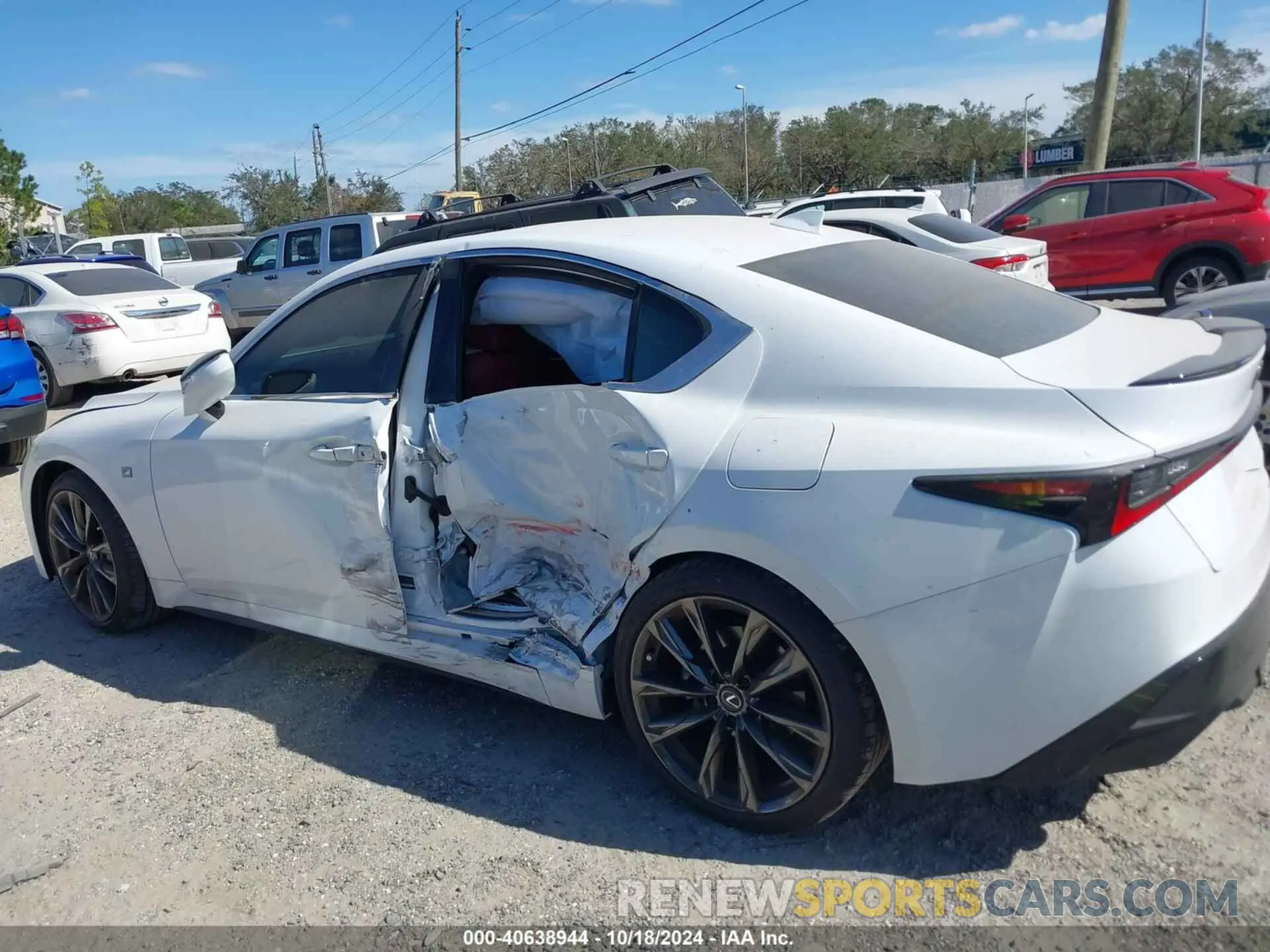 14 fotografías del automóvil dañado JTHGZ1B21R5078858 LEXUS IS 350 2024