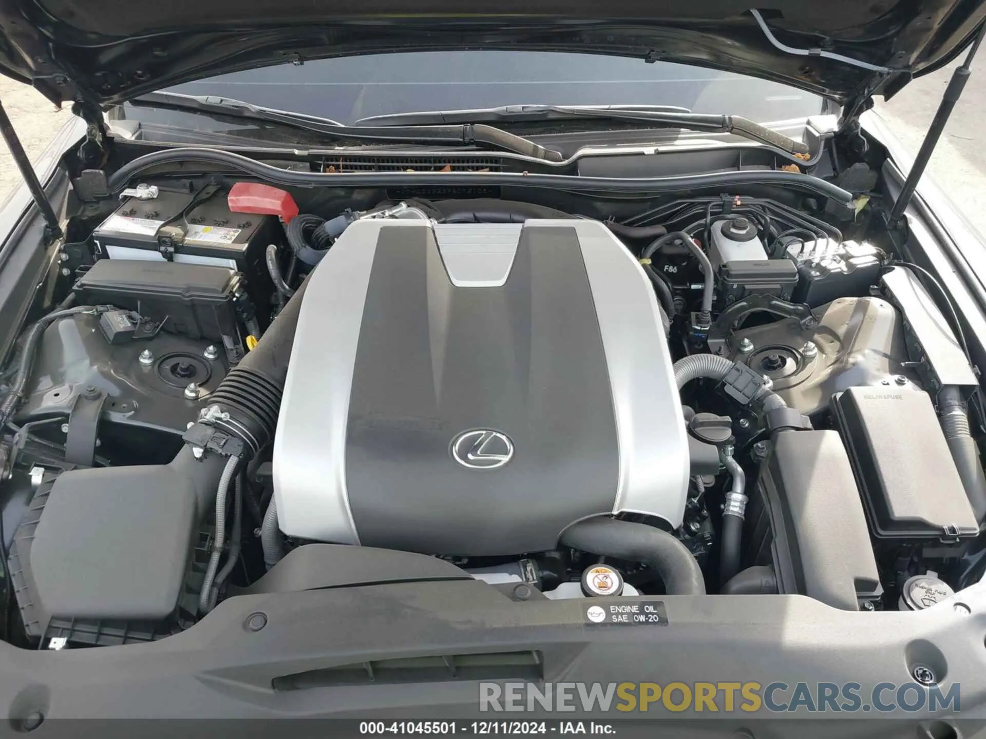 10 fotografías del automóvil dañado JTHGZ1B23R5076108 LEXUS IS 350 2024