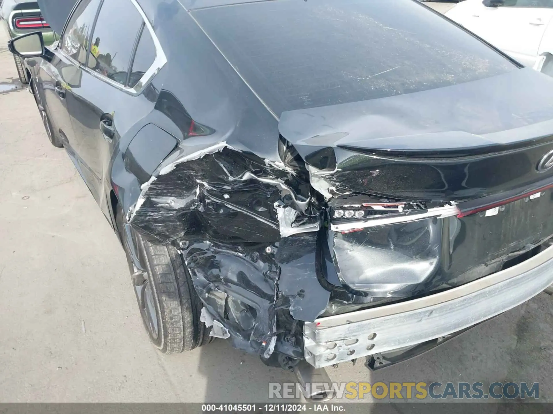 6 fotografías del automóvil dañado JTHGZ1B23R5076108 LEXUS IS 350 2024