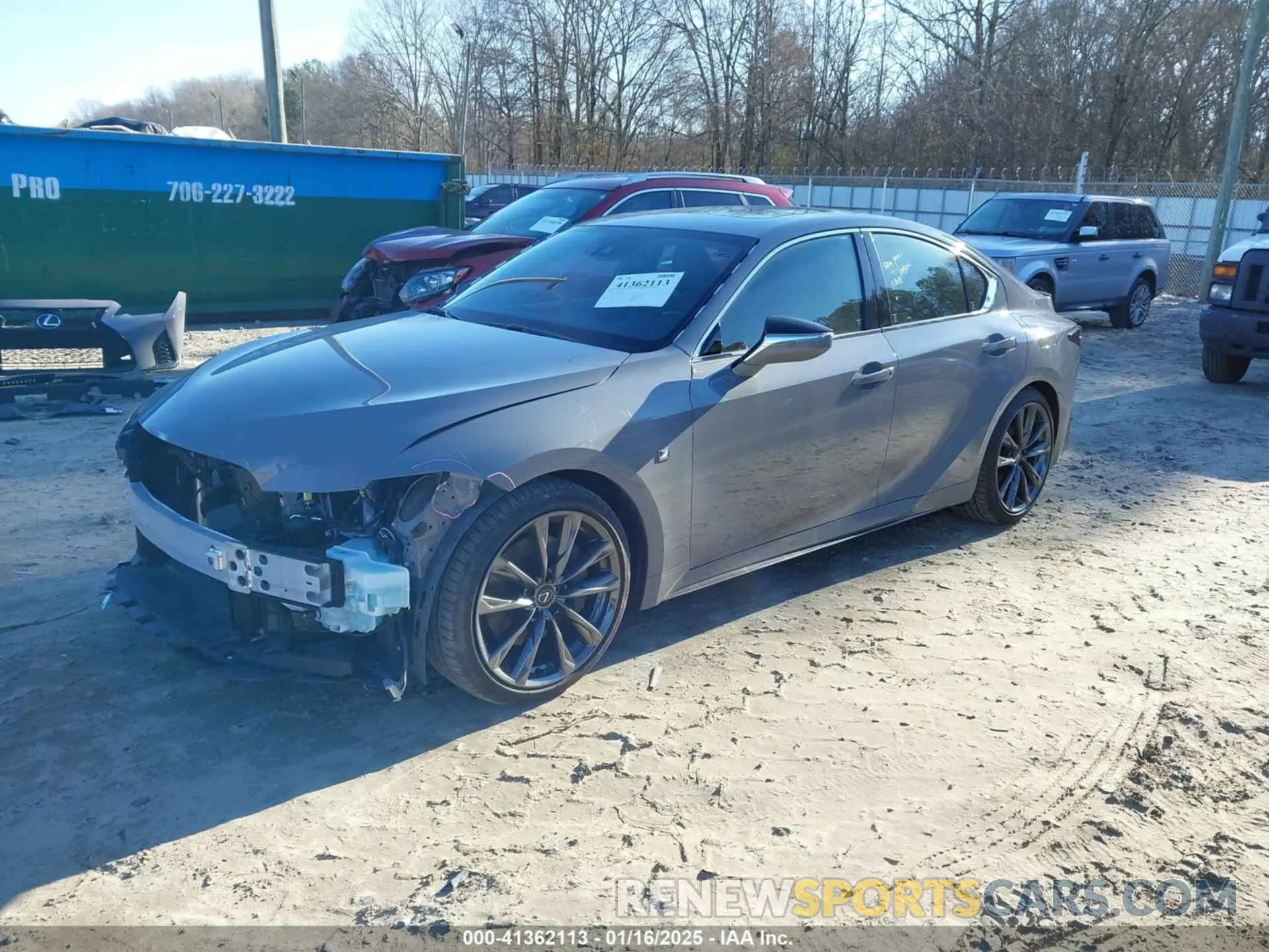 2 fotografías del automóvil dañado JTHGZ1B24R5076652 LEXUS IS 350 2024