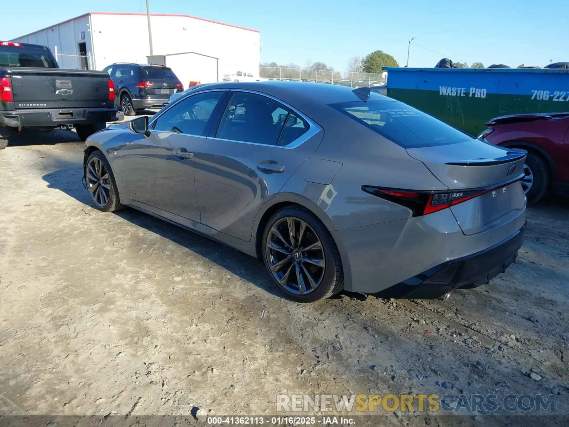 3 fotografías del automóvil dañado JTHGZ1B24R5076652 LEXUS IS 350 2024