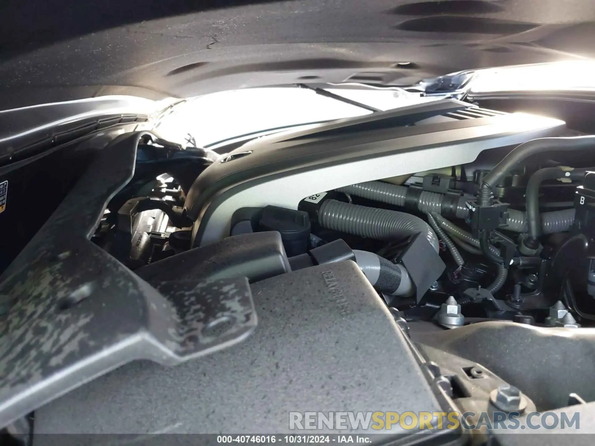 10 fotografías del automóvil dañado JTHGZ1B24R5079096 LEXUS IS 350 2024