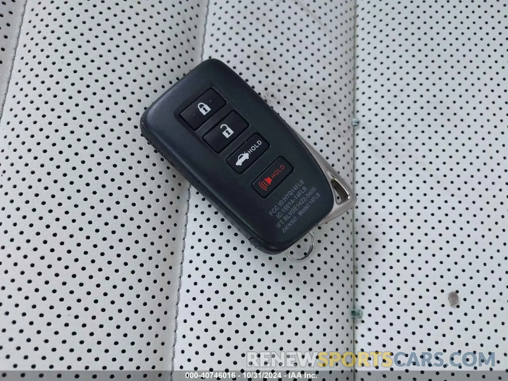 11 fotografías del automóvil dañado JTHGZ1B24R5079096 LEXUS IS 350 2024