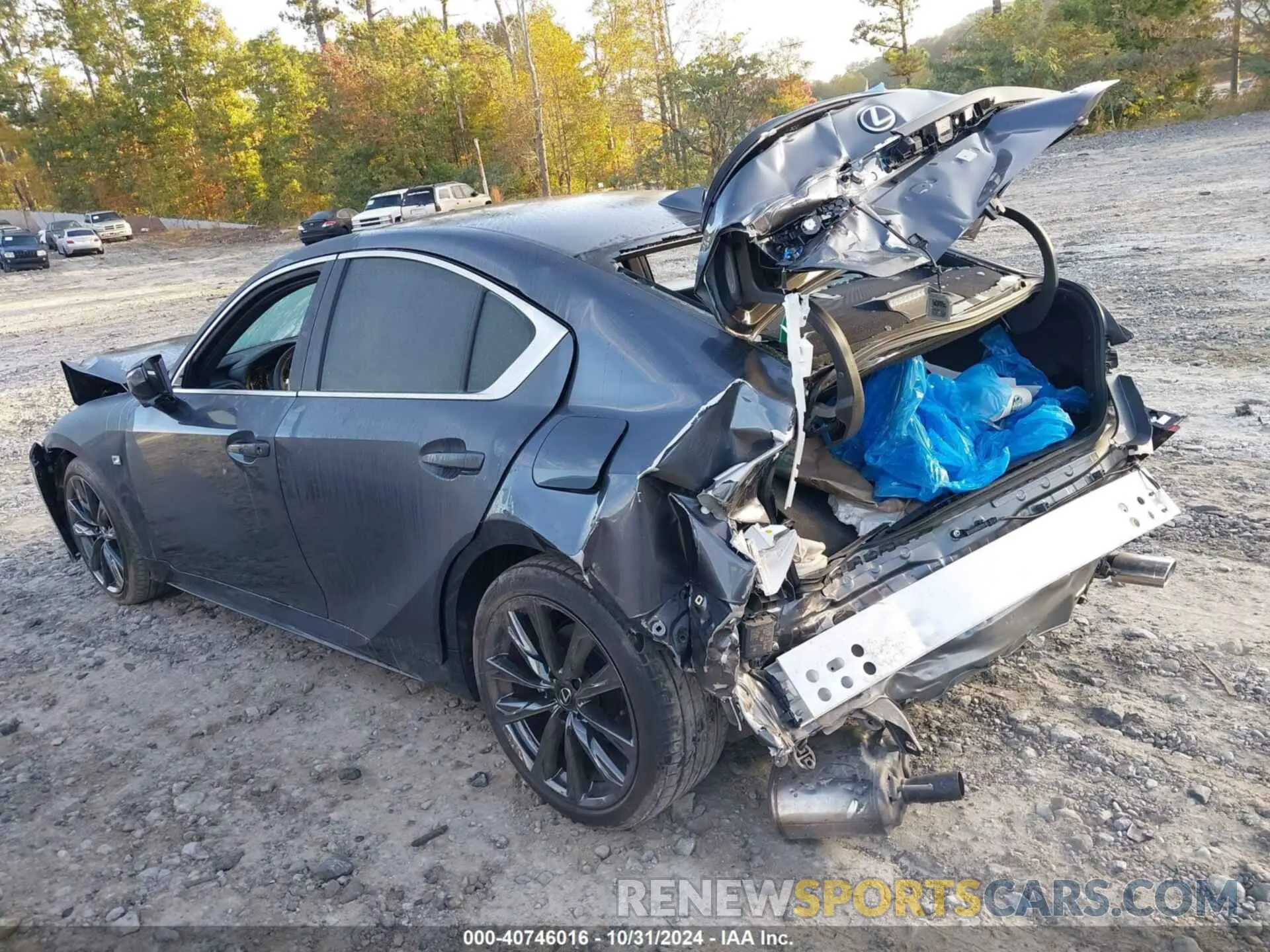 3 fotografías del automóvil dañado JTHGZ1B24R5079096 LEXUS IS 350 2024