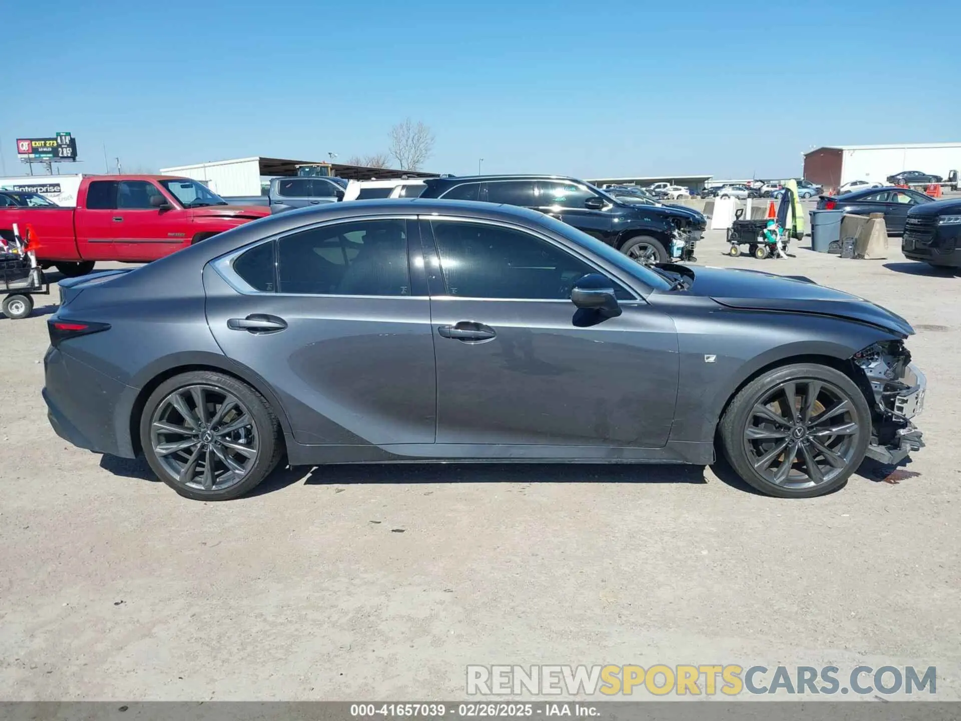 14 fotografías del automóvil dañado JTHGZ1B25R5073808 LEXUS IS 350 2024