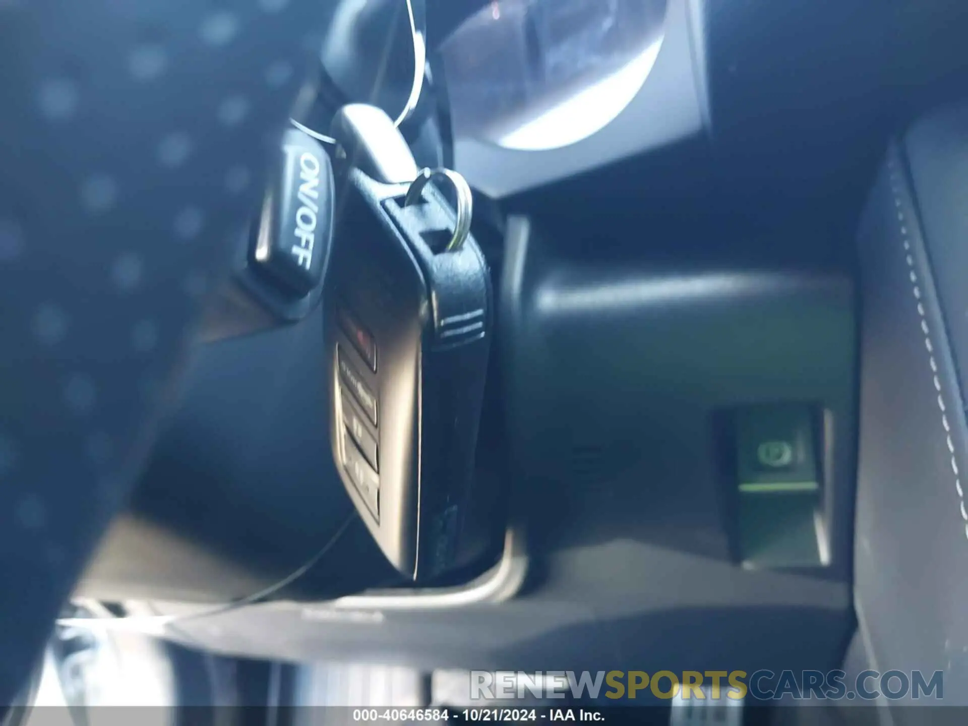 11 fotografías del automóvil dañado JTHGZ1B26R5077964 LEXUS IS 350 2024
