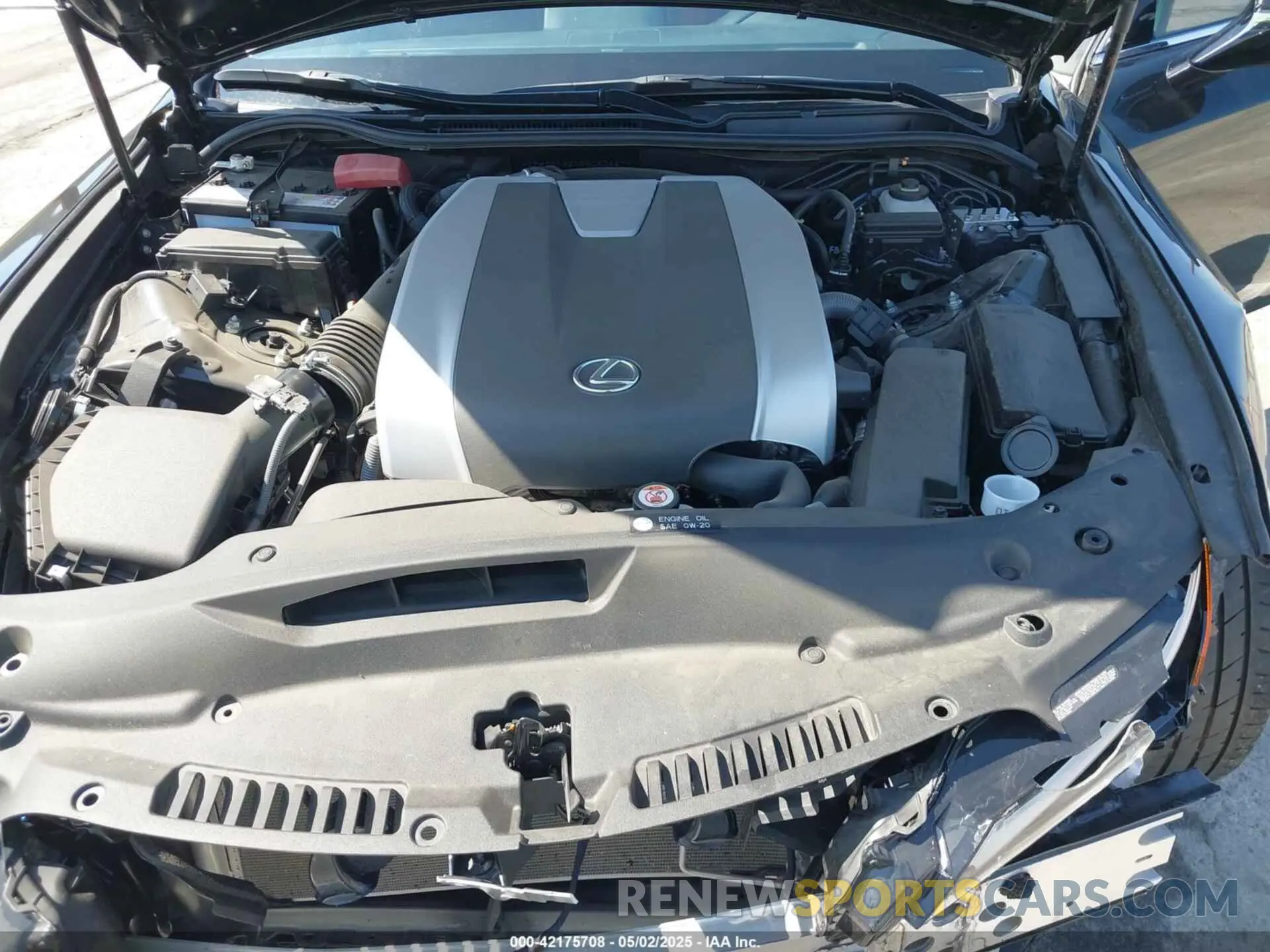 10 fotografías del automóvil dañado JTHGZ1B27R5080467 LEXUS IS 350 2024