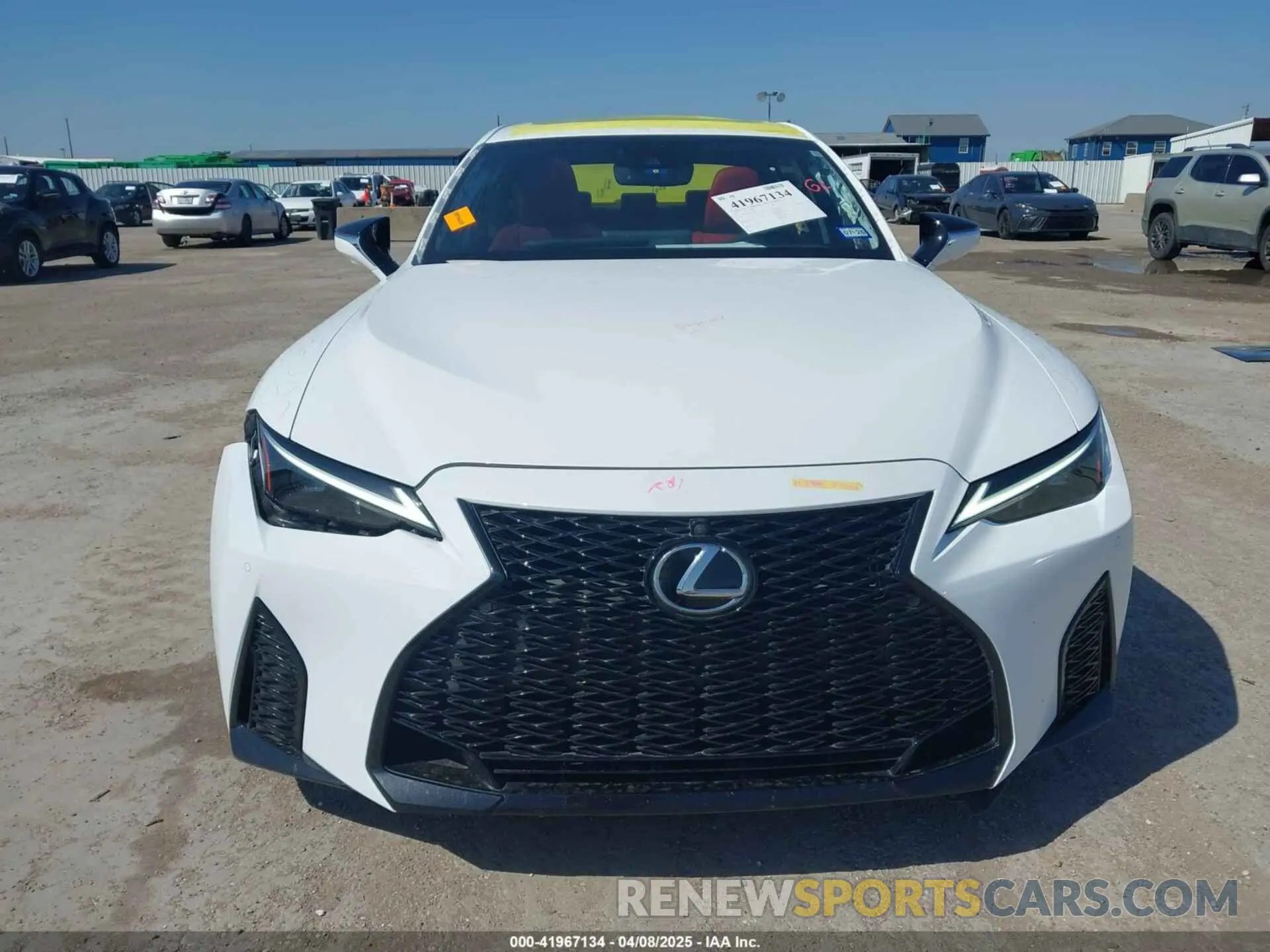13 fotografías del automóvil dañado JTHGZ1B28R5076833 LEXUS IS 350 2024