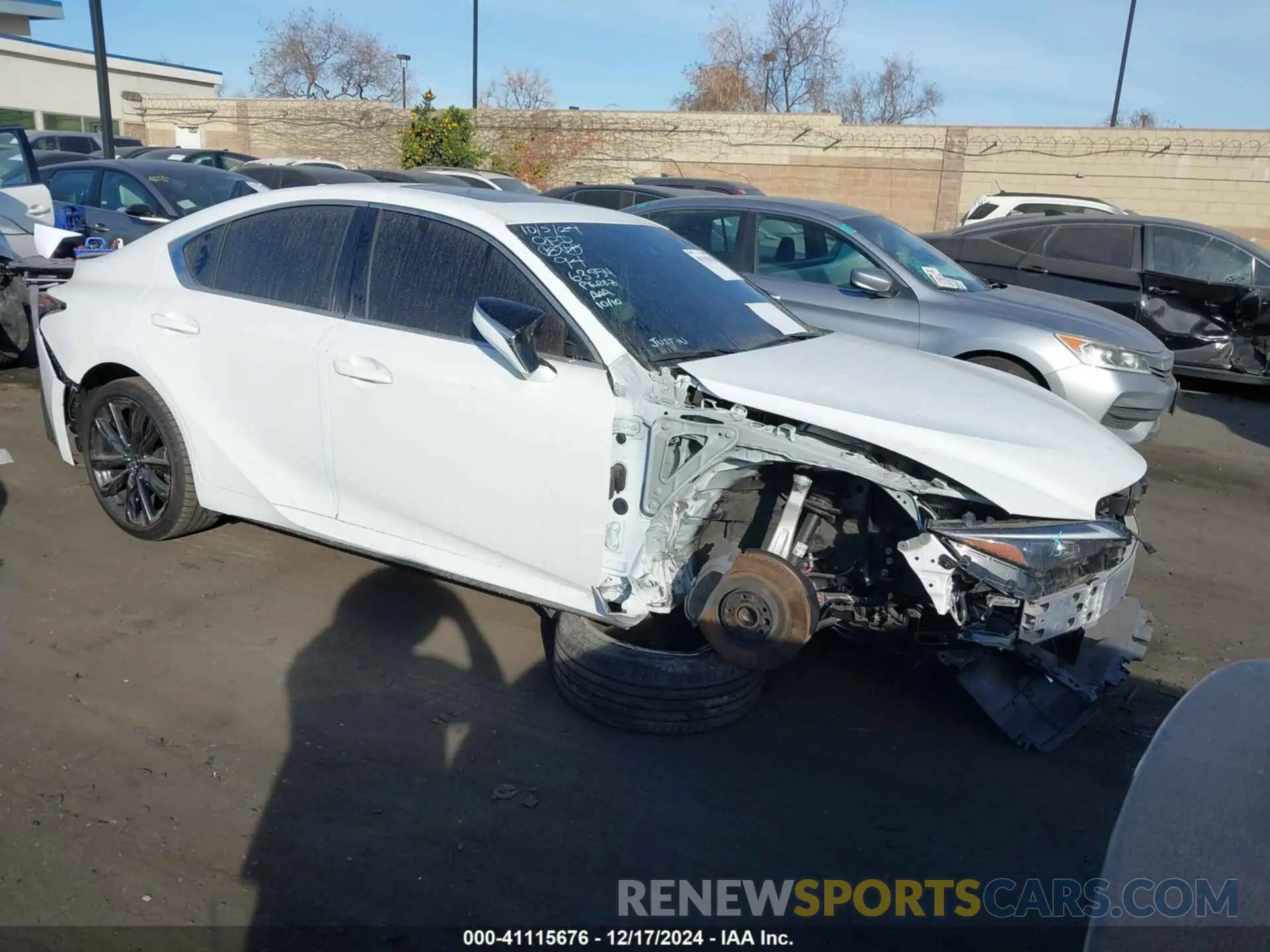 1 fotografías del automóvil dañado JTHGZ1B29R5075836 LEXUS IS 350 2024