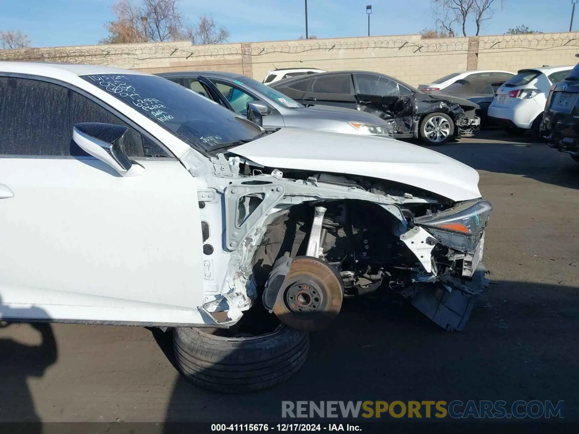 6 fotografías del automóvil dañado JTHGZ1B29R5075836 LEXUS IS 350 2024