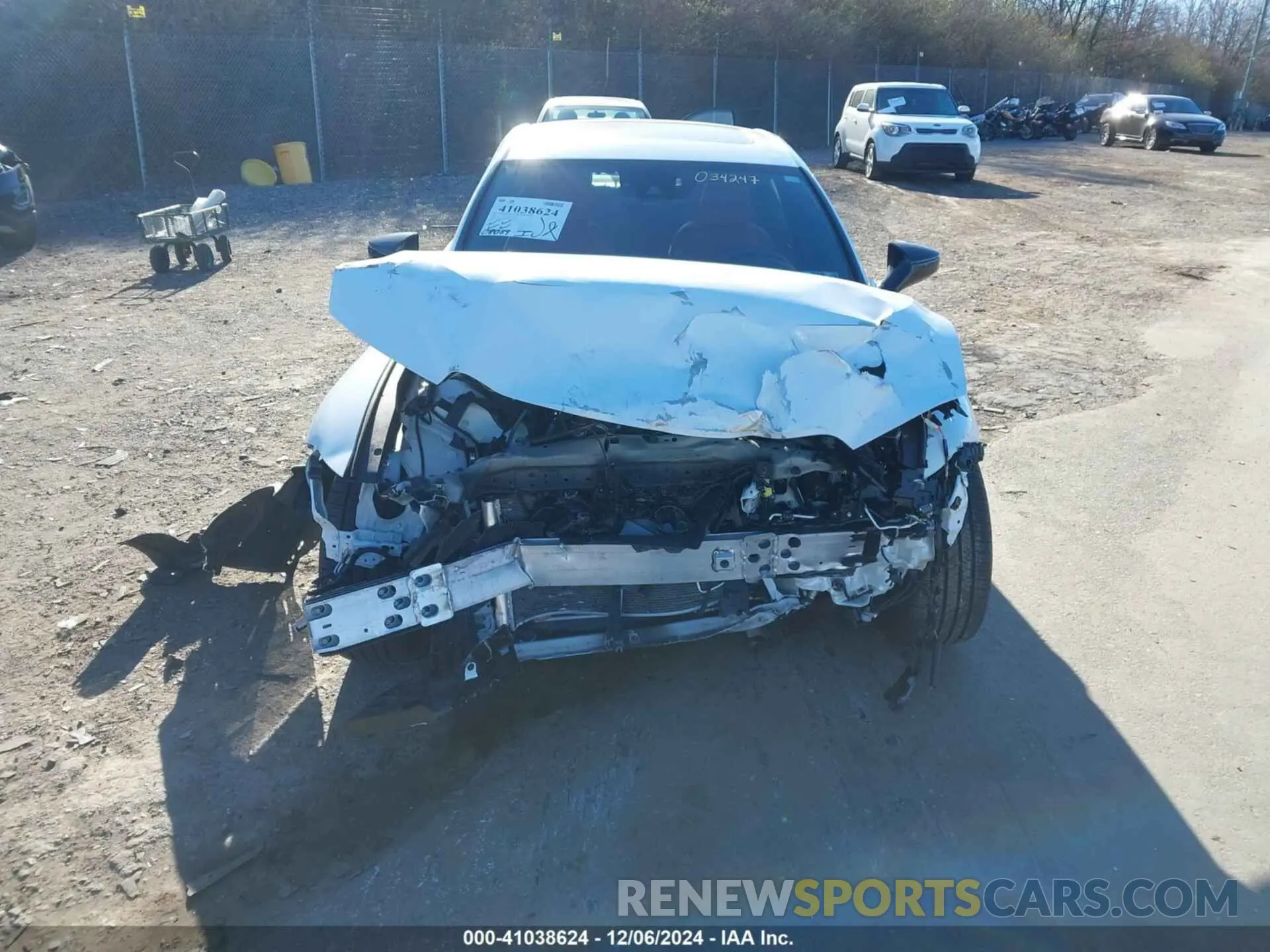12 fotografías del automóvil dañado JTHGZ1E20R5034247 LEXUS IS 350 2024