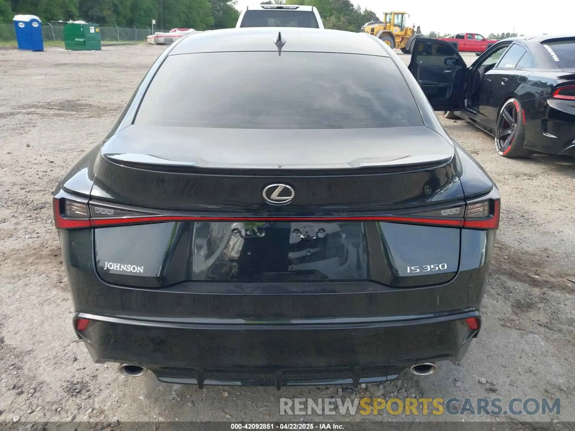 15 fotografías del automóvil dañado JTHBZ1B20S5084604 LEXUS IS 350 2025