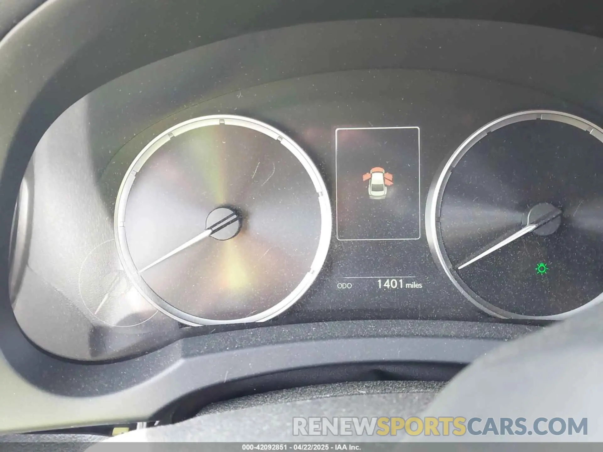 7 fotografías del automóvil dañado JTHBZ1B20S5084604 LEXUS IS 350 2025