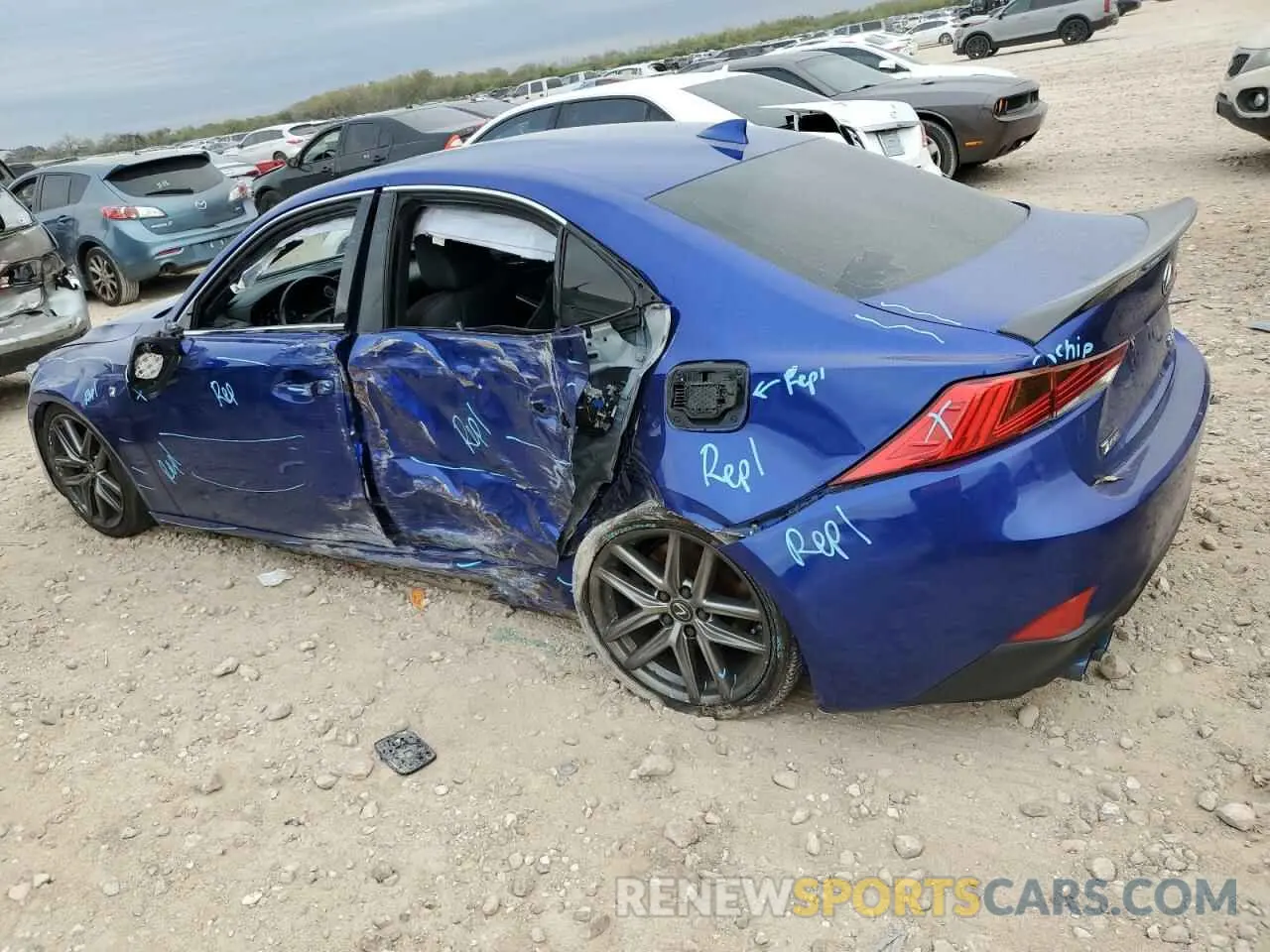 2 fotografías del automóvil dañado JTHGZ1B26L5036810 LEXUS IS 350 F S 2020