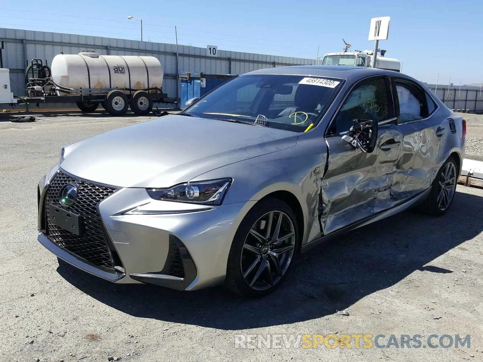 2 fotografías del automóvil dañado JTHGZ1B27L5035844 LEXUS IS 350 F-S 2020