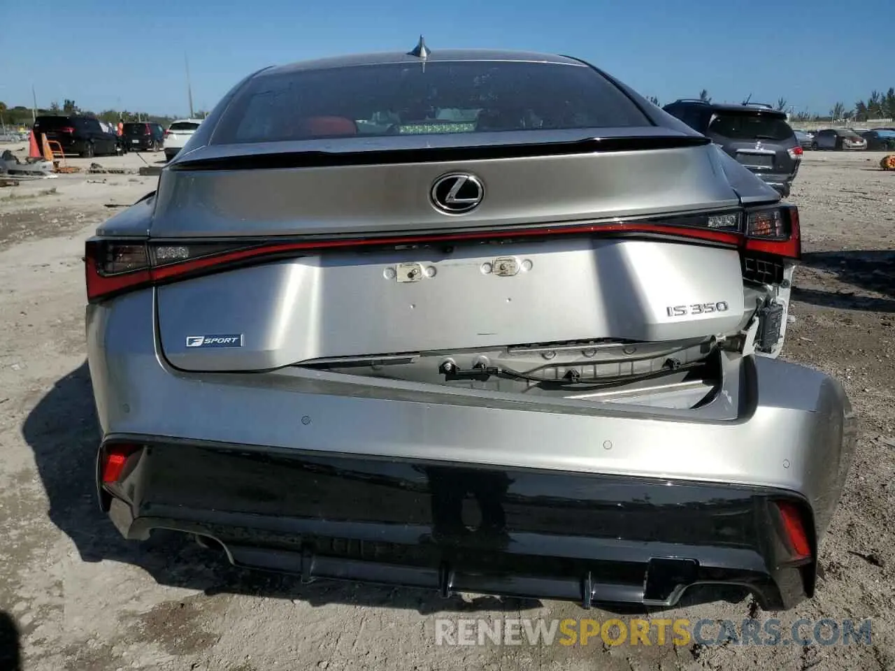 6 fotografías del automóvil dañado JTHGZ1B22M5047398 LEXUS IS 350 F S 2021