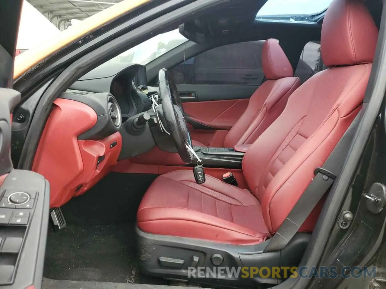7 fotografías del automóvil dañado JTHGZ1B22M5048535 LEXUS IS 350 F S 2021