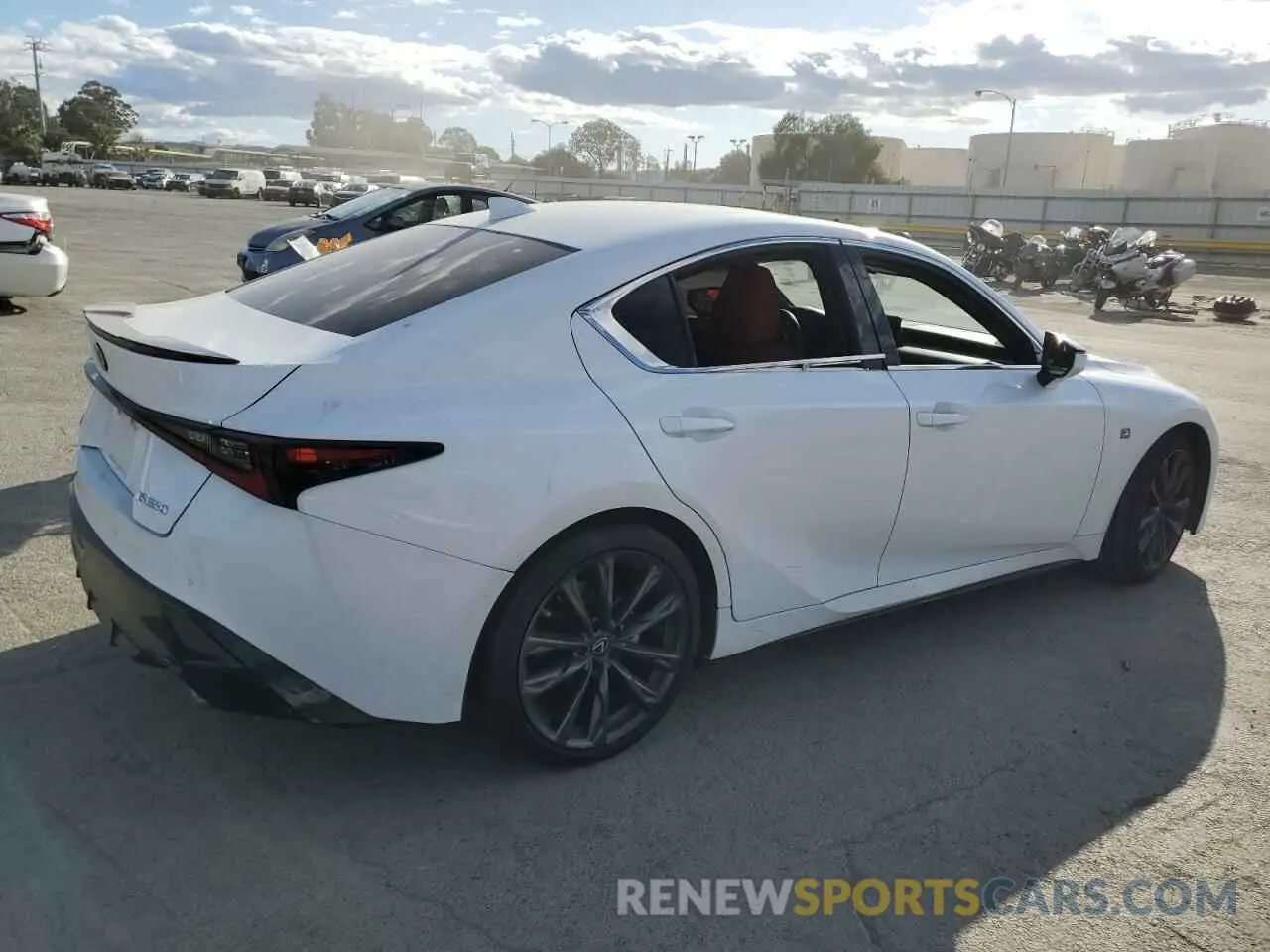 3 fotografías del automóvil dañado JTHGZ1B24M5043336 LEXUS IS 350 F S 2021
