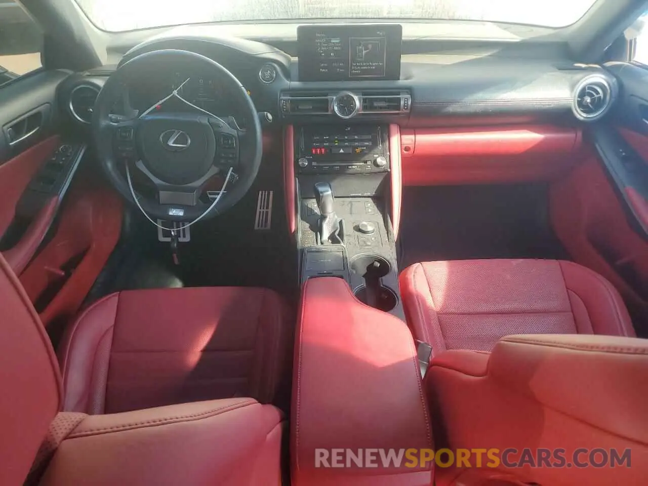 8 fotografías del automóvil dañado JTHGZ1B24M5043336 LEXUS IS 350 F S 2021