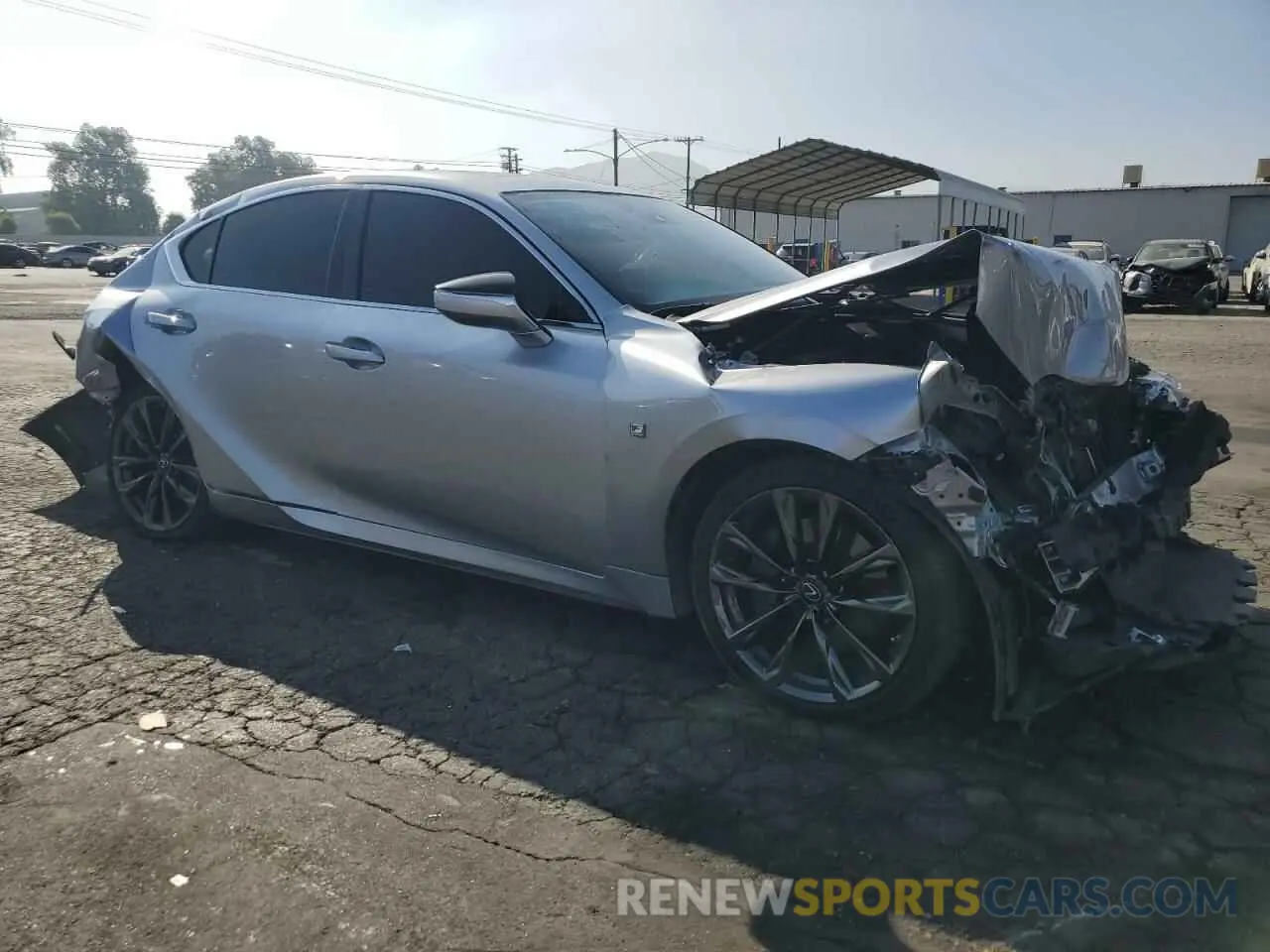 4 fotografías del automóvil dañado JTHGZ1B25M5041837 LEXUS IS 350 F S 2021