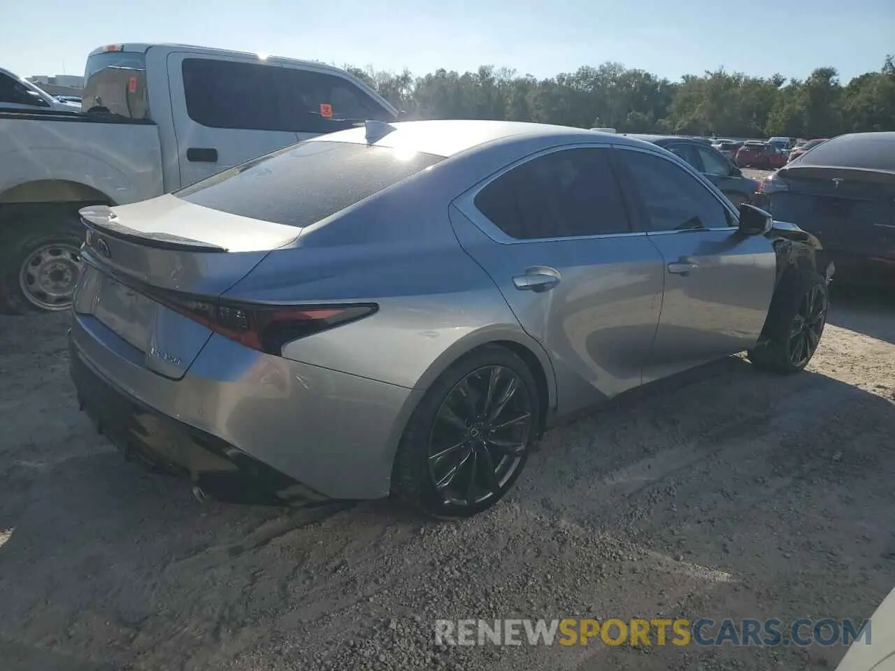 3 fotografías del automóvil dañado JTHGZ1B26M5041412 LEXUS IS 350 F S 2021