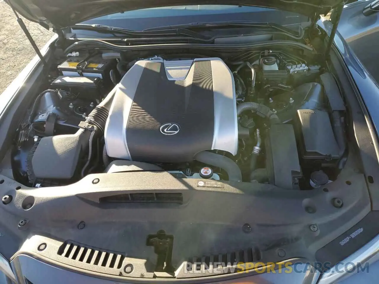 11 fotografías del automóvil dañado JTHGZ1B26M5044813 LEXUS IS 350 F S 2021