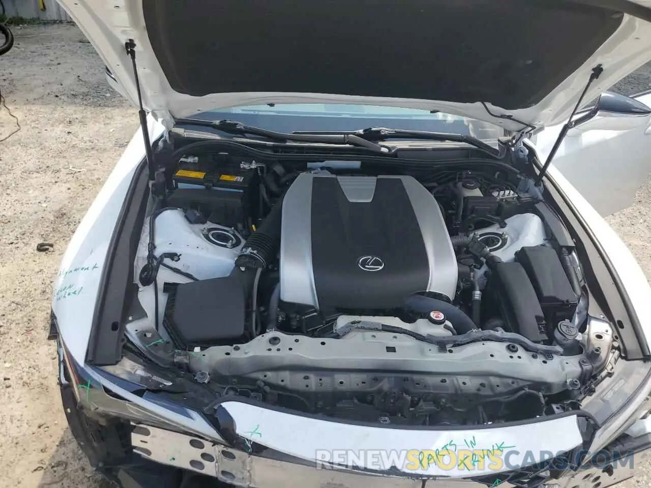11 fotografías del automóvil dañado JTHGZ1B27M5043363 LEXUS IS 350 F S 2021