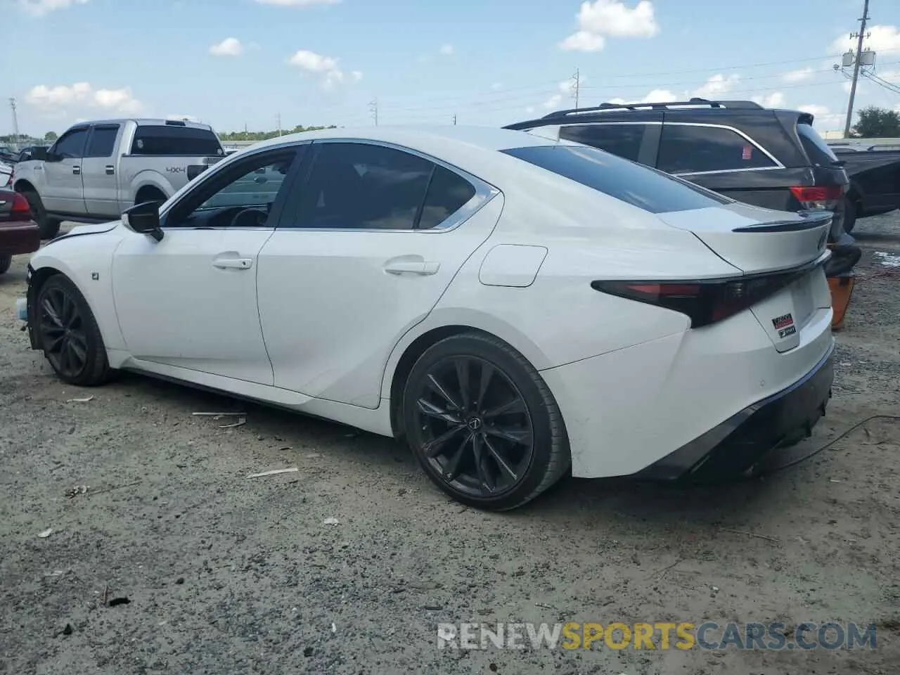 2 fotografías del automóvil dañado JTHGZ1B27M5043363 LEXUS IS 350 F S 2021