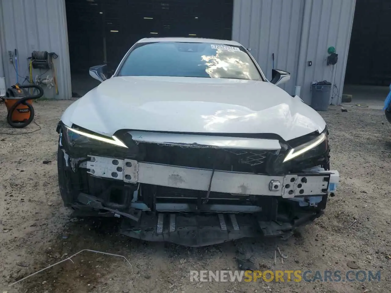 5 fotografías del automóvil dañado JTHGZ1B27M5043363 LEXUS IS 350 F S 2021