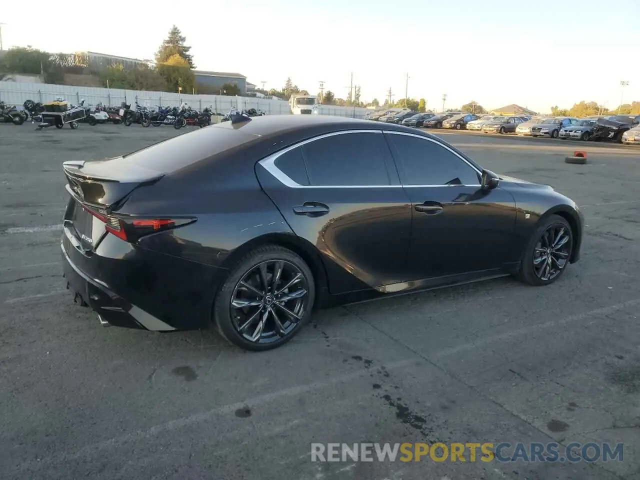 3 fotografías del automóvil dañado JTHGZ1B2XM5037721 LEXUS IS 350 F S 2021