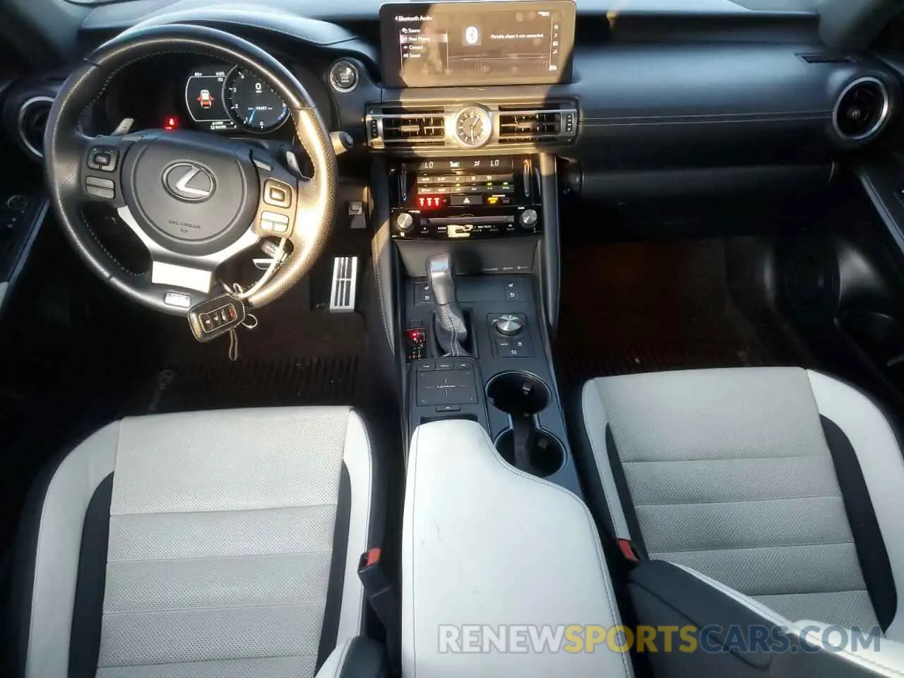8 fotografías del automóvil dañado JTHGZ1B2XM5037721 LEXUS IS 350 F S 2021