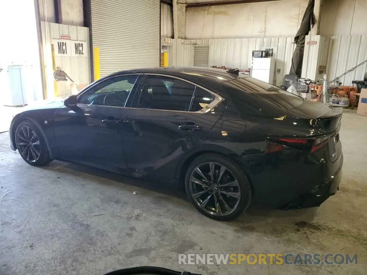 2 fotografías del automóvil dañado JTHGZ1B2XM5048590 LEXUS IS 350 F S 2021