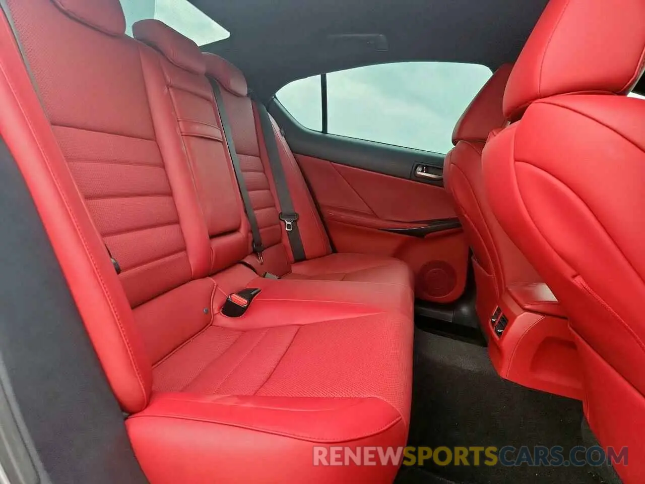10 fotografías del automóvil dañado JTHGZ1E21M5018938 LEXUS IS 350 F S 2021