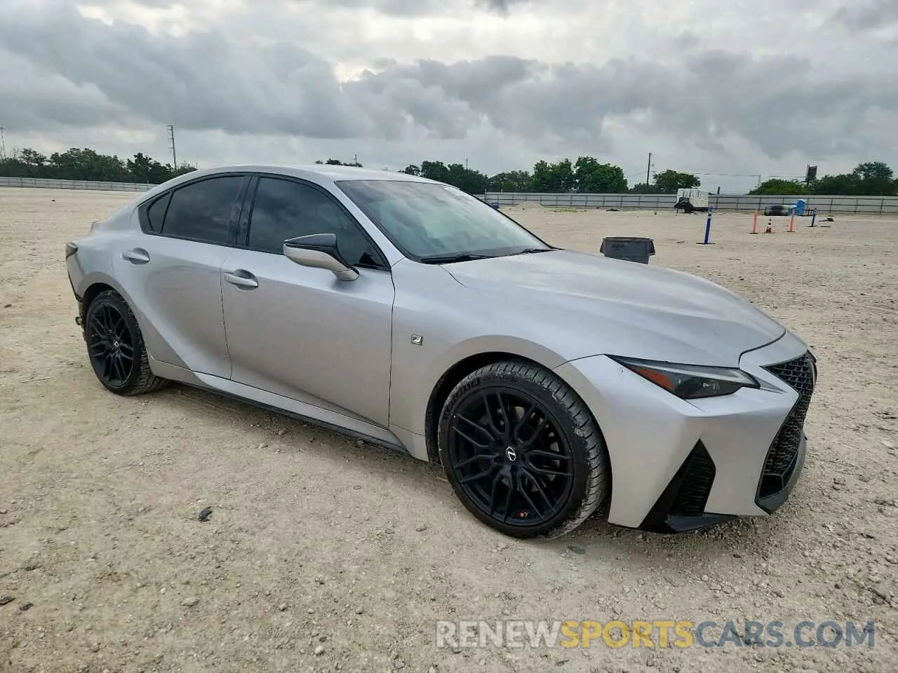 4 fotografías del automóvil dañado JTHGZ1E21M5018938 LEXUS IS 350 F S 2021